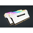 Kép 1/3 - CORSAIR Memória VENGEANCE RGB PRO DDR4 16GB 3200MHz C16 (Kit of 2), fehér