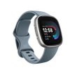 Kép 1/3 - FITBIT Versa 4 okosóra (Waterfall Blue / Platinum Aluminium)