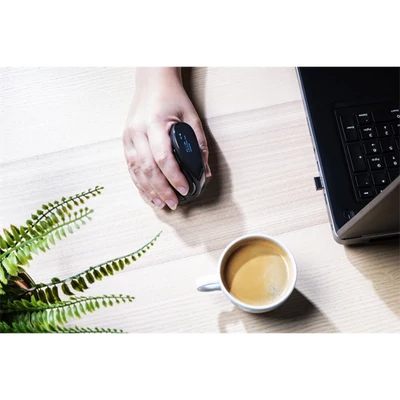 TRUST Vezeték nélküli tölthető ergonomikus egér 23731 (Voxx Rechargeable Ergonomic Wireless Mouse)